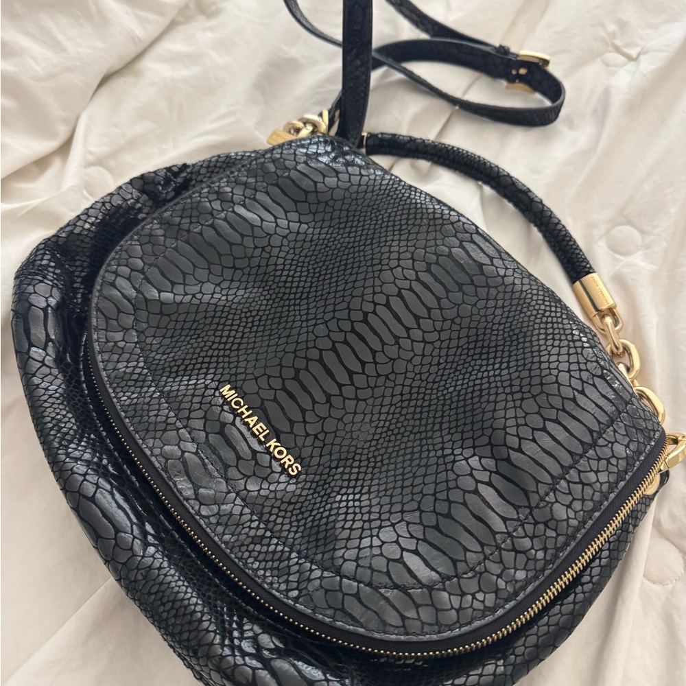 Michael Kors Black Crossbody Bag - Picture 2 of 8